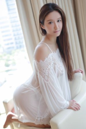 95后夫妻花千元在麦当劳办婚礼